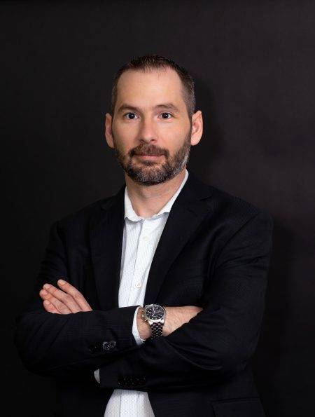 Wayne brown headshot